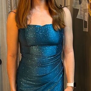 Emerald Sundae / David’s Bridal Sparkling Teal Prom Dress Size 4